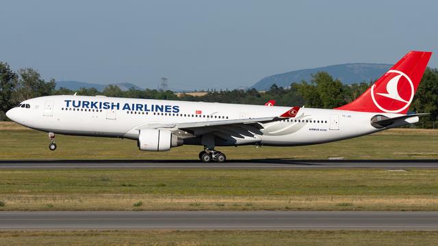TC-JIS:Airbus A330-200:Turkish Airlines